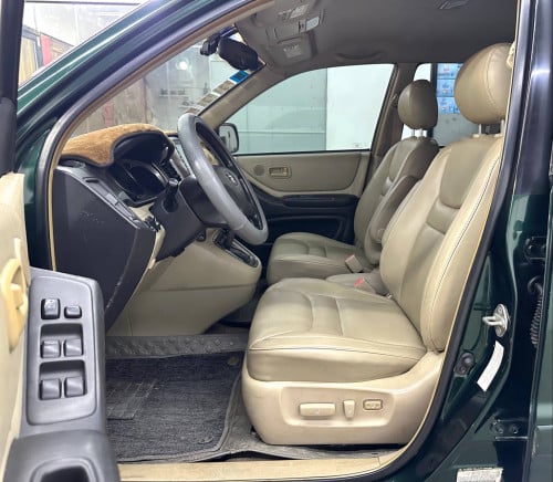 Highlander 01 V6 ប៉ុង ហ្គាសប៊ិច​ ម្ចាស់ដេីមផ្ទាល់
