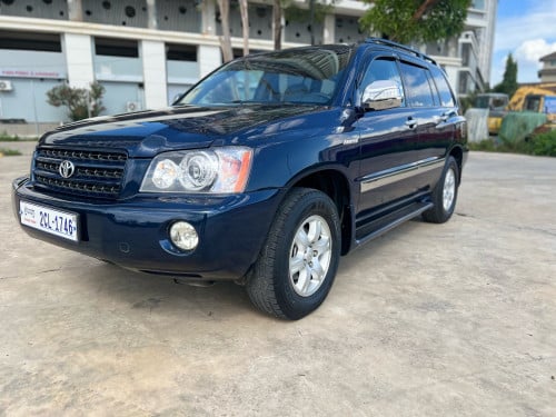 Highlander 2003 V6 ប៉ុង2  ពណ៏ទឹកបិច តំលៃ13800$ចរចាឯកសារស្របច្បាប់គ្រប់100%