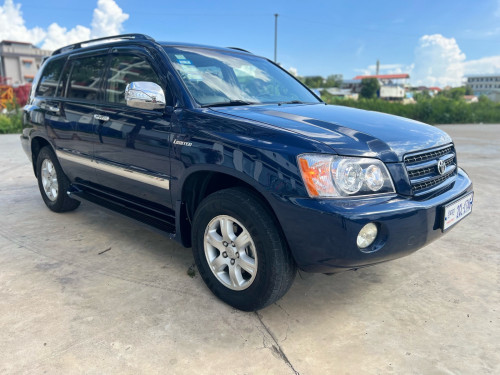 Highlander 2003 V6 ប៉ុង2  ពណ៏ទឹកបិច តំលៃ13800$ចរចាឯកសារស្របច្បាប់គ្រប់100%