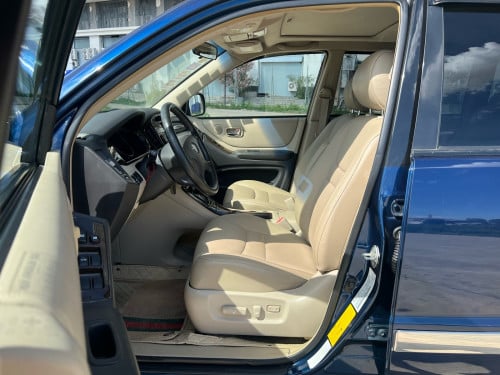 Highlander 2003 V6 ប៉ុង2  ពណ៏ទឹកបិច តំលៃ13800$ចរចាឯកសារស្របច្បាប់គ្រប់100%