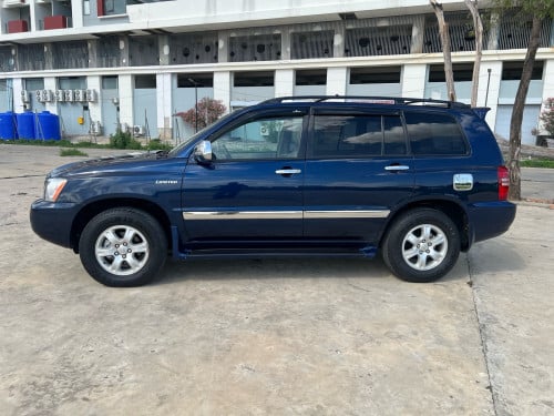 Highlander 2003 V6 ប៉ុង2  ពណ៏ទឹកបិច តំលៃ13800$ចរចាឯកសារស្របច្បាប់គ្រប់100%