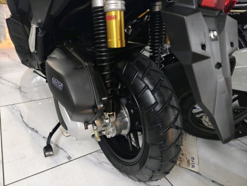 Honda ADV kitaco H2c ABS have tax Paper good 98%
