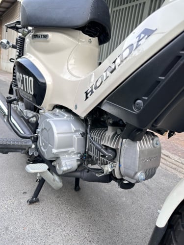 Honda CrossCub110 ជប៉ុនឆ្នាំ2021 ក្រដាស់ពន្ធ