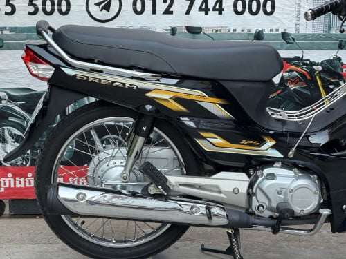 Honda Dream 2024 សាណុំ​ ម្ចាស់ដេីមទីមួយ