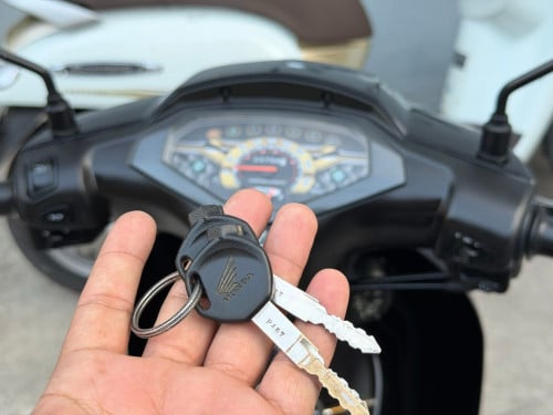 Honda Dream 2024 សាណុំ​ ម្ចាស់ដេីមទីមួយ