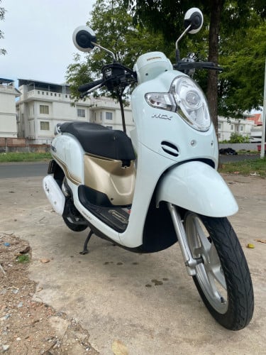 Honda Scoopy i 2017ឡើងសេរី2020 តម្លៃ1280$ ចរចាបាន