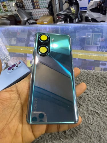 Honor 60Pro Ram12G Memory256G C/H Sim2 មានឆ្នាំងសាក