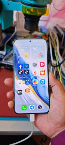Honor Magic 6 ch version មាន Play store