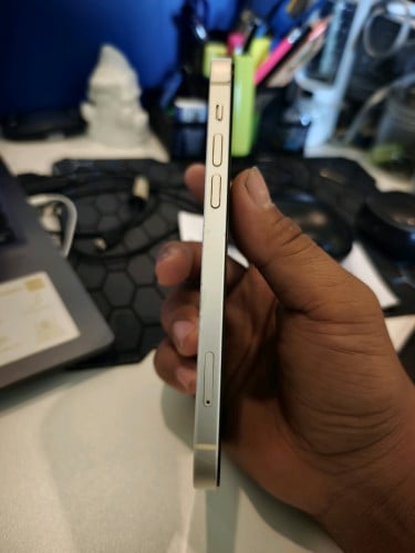 iPhone 12 128Gb លក់ប្រញ៉ាប់