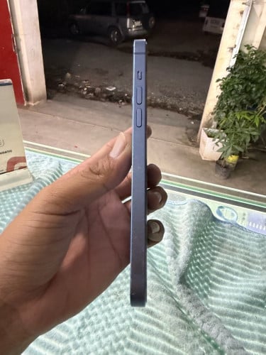 IPhone 14 Plus 128GB LL/A ថ្មហ្សុីន87% សាណុំហ្សុីនណែន