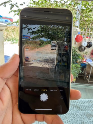IPhone Xr 128GB សាណុំ​ហ្សុីន​ អេក្រង់​ហ្សុីន តួ​ស្អាត​ខ្ចី​99%