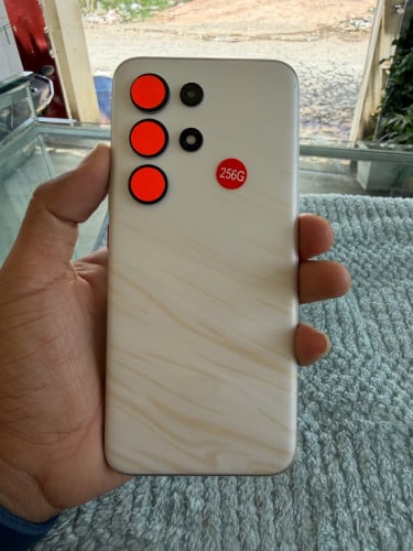 Itel super S26 Ultra Ram8+5G/256GB​ ស្អាតខ្ចី99% សាណុំហ្សុីន​ទាំងអស់
