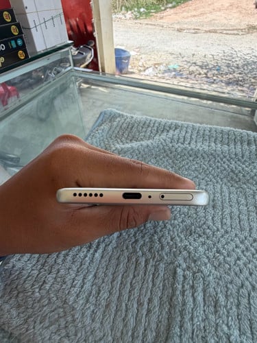 Itel super S26 Ultra Ram8+5G/256GB​ ស្អាតខ្ចី99% សាណុំហ្សុីន​ទាំងអស់