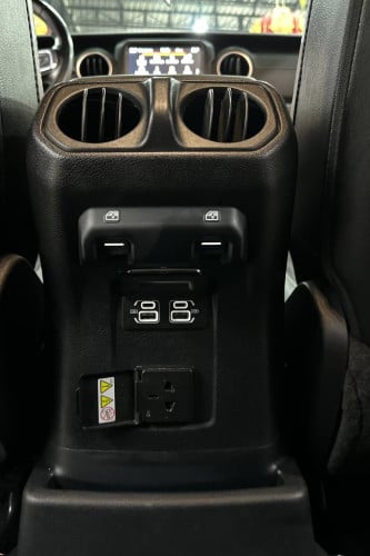 Jeep wrangler ខួប80ឆ្នាំ​ ពណ៌កម្រ​ Edition