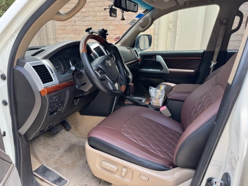 Land Cruiser 2008 up 21