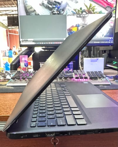 Laptop Dell i5-8265U