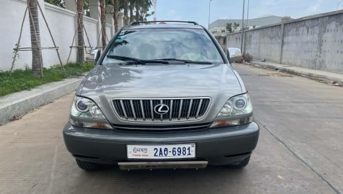 Lexus 2003