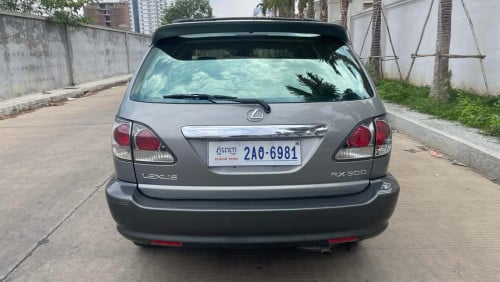Lexus 2003