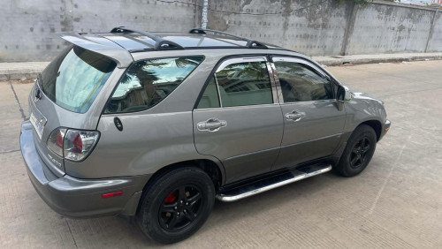 Lexus 2003