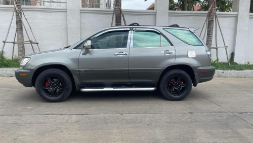 Lexus 2003