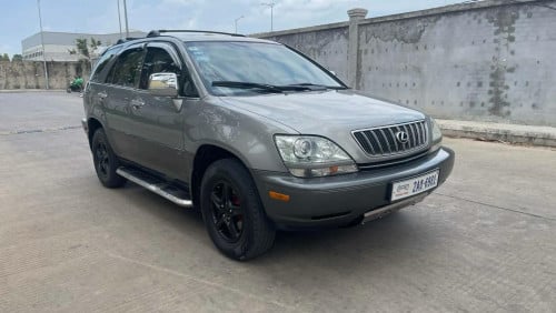Lexus 2003