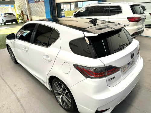 Lexus CT200h 2015 F sport Full option