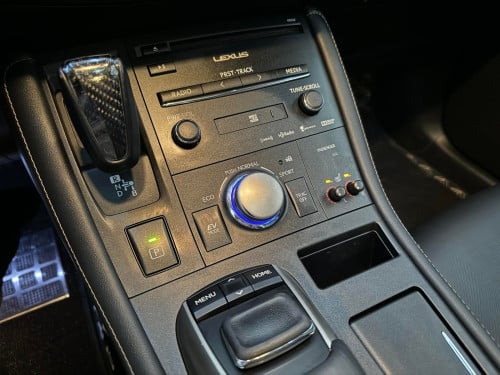 Lexus CT200h 2015 F sport Full option