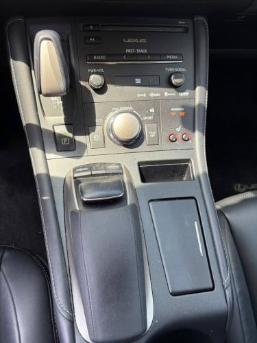 Lexus CT200H full 2014