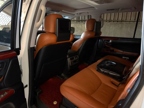 Lexus LX570 2012 Full Arab Spec