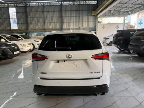 Lexus NX200T 2016 F-Sport ម្ចាស់ដើមទី1 ប៉ុង1 5ប៊ូតុង