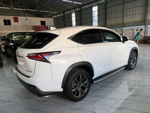 Lexus NX200T 2016 F-Sport ម្ចាស់ដើមទី1 ប៉ុង1 5ប៊ូតុង