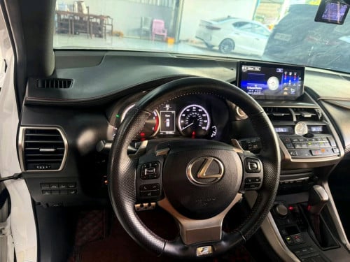Lexus NX200T 2016 F-Sport ម្ចាស់ដើមទី1 ប៉ុង1 5ប៊ូតុង