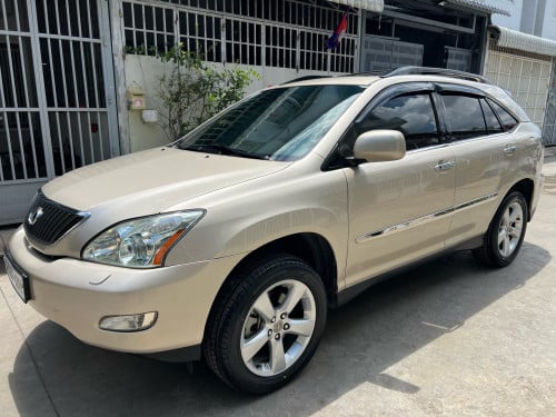 Lexus RX330 4WD gold