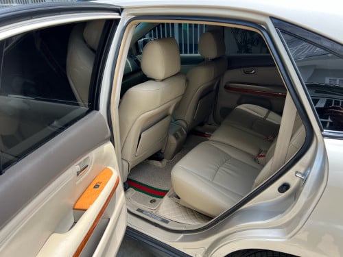 Lexus RX330 4WD gold