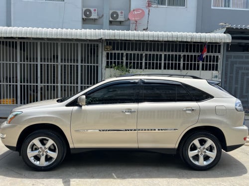 Lexus RX330 4WD gold