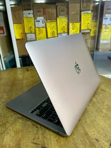 MacBook Air m1 95% new