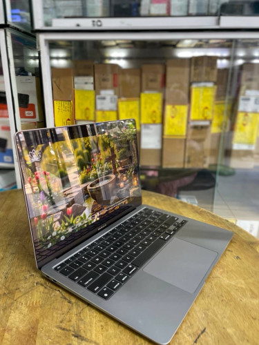 MacBook Air m1 95% new