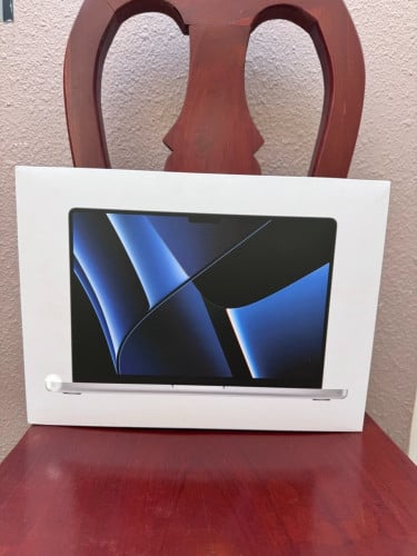 MacBook Apple M2 Pro (ម្ចាស់ផ្ទាល់ទិញពីប្រទេសកូរ៉េខាងត្បូង)