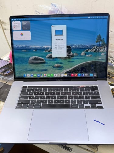 MacBook Pro 2019 Touchbar Ram 32G HD 512G 16អិញ Core i9 2.4 ស្អាត មានឆ្នាំងហ្សីន  540$
