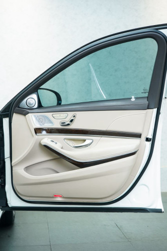 Mercedes Benz Maybach s400