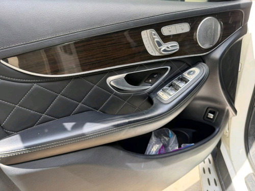 Mercedes GLC300 2016 up 2022