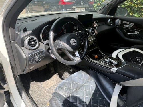 Mercedes GLC300 2016 up 2022
