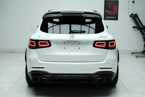 MERCEDES GLC300 AMG