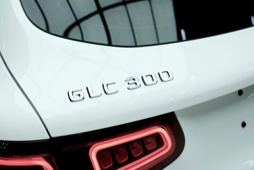 MERCEDES GLC300 AMG
