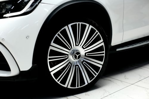 MERCEDES GLC300 AMG