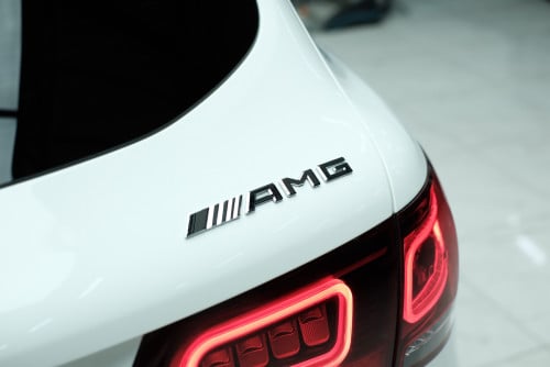 MERCEDES GLC300 AMG