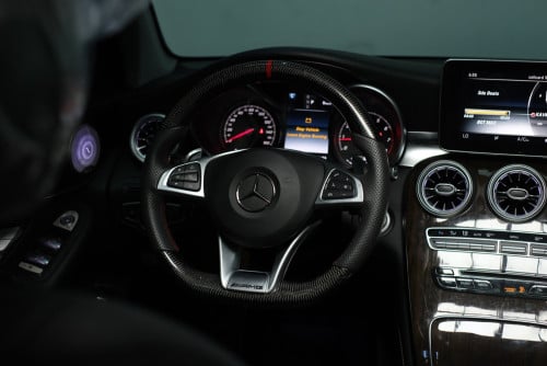 MERCEDES GLC300 AMG