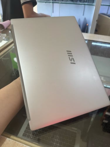 MSI Modern 14