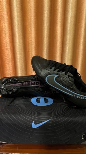 Nike Tiempo Legend 9 ថ្មី Grade A size 41