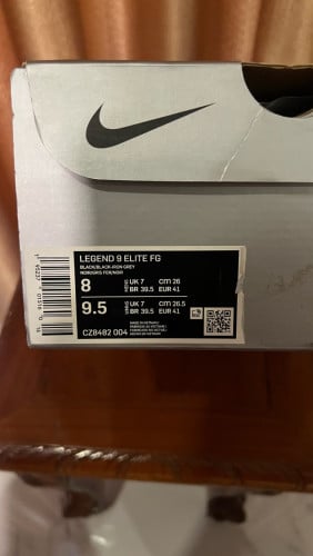 Nike Tiempo Legend 9 ថ្មី Grade A size 41